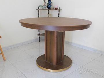 Tavolo da pranzo rotondo in legno
