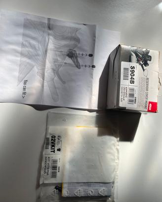 Supporto universale vaschetta olio GIVI