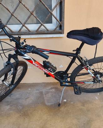 bicicletta Mountain bike 