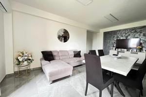 4 LOCALI A GIUGLIANO IN CAMPANIA