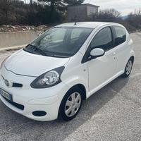 TOYOTA - Aygo - 12V VVT-i 5 porte Deep Ocean