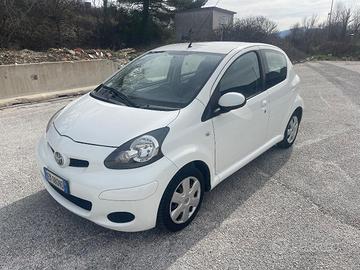 TOYOTA - Aygo - 12V VVT-i 5 porte Deep Ocean