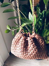Borsa uncinetto simile bottega veneta