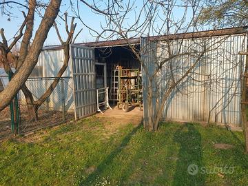 Capannone smontabile e ricostruibile in lamiera