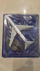 Aereo Lufthansa Cargo Boing 747-200 NUOVO