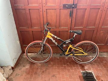 bicicletta MTB