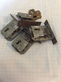 ferramenta per mobili