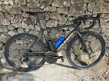 Kit telaio Colnago V4RS con manubrio e reggisella