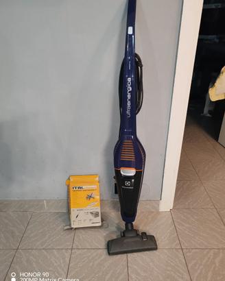 Aspirapolvere con cavo
