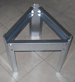 Piedistallo per contenitori fondo piano 150-200 L
