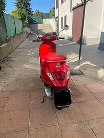 Vespa Primavera red 125 ABS 2022