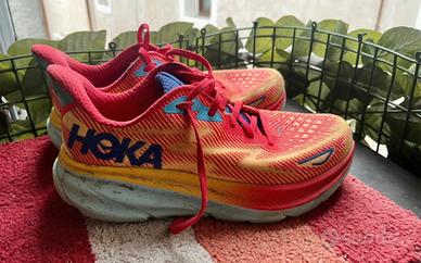 Hoka Clifton 9 Taglia 42 2/3.