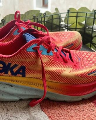 Hoka Clifton 9 Taglia 42 2/3.