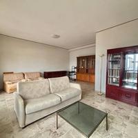 MORTARA CENTRO: AMPIO BILOCALE CON CANTINA