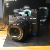 Sony RX 100 III - Fotocamera Compatta