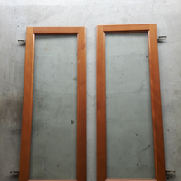 Ante in legno noce con vetro