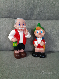 Pinocchio e Geppetto di gomma con fischietto