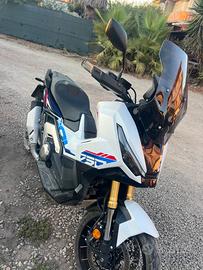 Honda X-adv