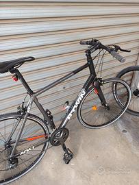 B Twin Triban 540 alluminio grigio  peso 7 kg.