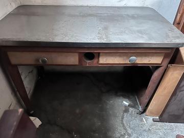 Tavolo cucina anni 30 piano acciaio