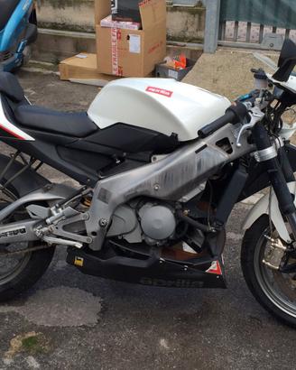 Smembro per ricambi aprilia rs 125 2012