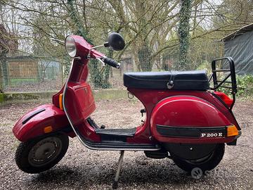 Vespa P200E America