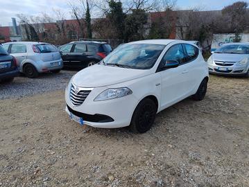 Lancia Ypsilon 1.2 69 CV 5 porte S&S Platinum