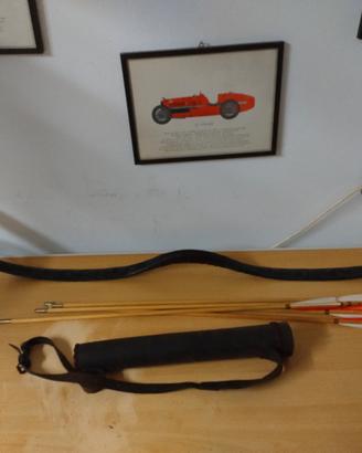 Arco mongolo 25 libbre con faretra e frecce