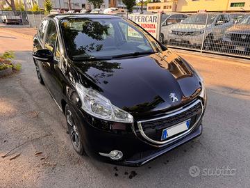 Peugeot 208 1.4 HDi 68 CV neopaten garanzia 12 mes