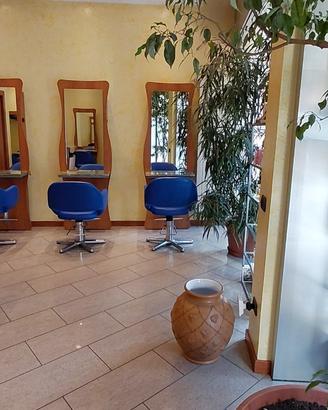 Arredo completo salone parrucchiere