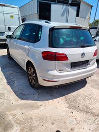 VOLKSWAGEN GOLF VII SPORTSVAN