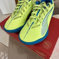 Scarpe Calcetto Bambino Puma Ultra 5 Play cn lacci