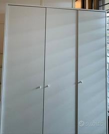 1 armadio Ikea, 1 mobiletto bagno