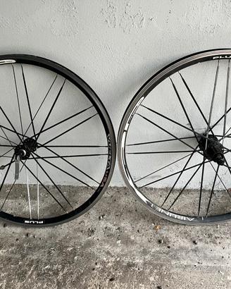 Ruote 26 Vuelta Airline XRP  mozzi Shimano RM40