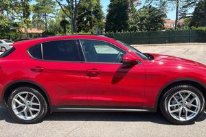 Alfa Romeo Stelvio q4 2.0 280 cv