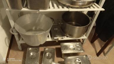pentole e attrezzatura da cucina professionale