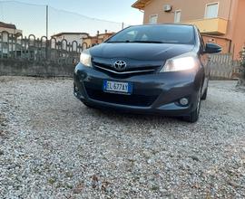 Yaris 1.3 5 porte Lounge - Bifuel