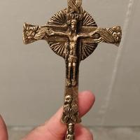 Crocefisso e porta candele in bronzo