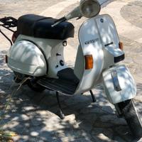 Vespa PE 200 PX 200 Arcobaleno 1984 targata MI