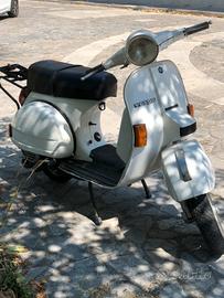 Vespa PE 200 Arcobaleno 1984 targata MI