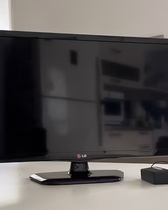 TV LG  24 Pollici 1366x768 HD LED DVB