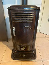 Stufa a legna vintage Argo 250 - anni ‘50 in ghisa