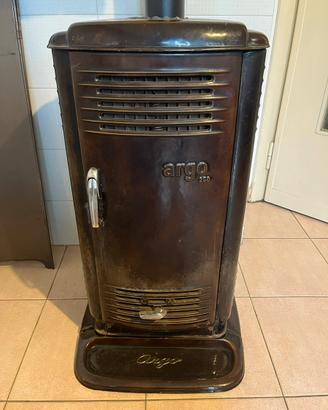 Stufa a legna vintage Argo 250 - anni ‘50 in ghisa