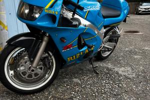 Suzuki gsx-r 600 srad
