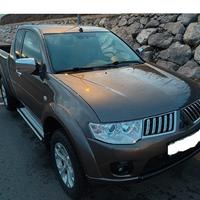 Mitsubishi L200 4X4 cassone lungo