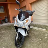 Honda PCX 125 - 2011