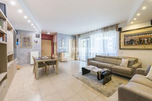 SPLENDIDO QUADRILOCALE DI 135 MQ CON TERRAZZO