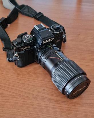 Minolta X700 reflex, obiettivi e accessori. 
