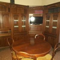 Sala + tavolo con sedie