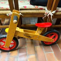 Bici in legno senza pedali